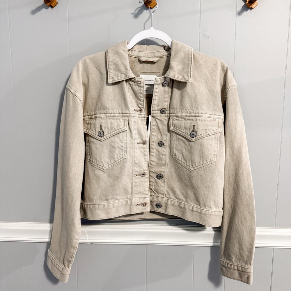 NWT Abercrombie & Fitch Beige Denim Jacket - Picture 7 of 7